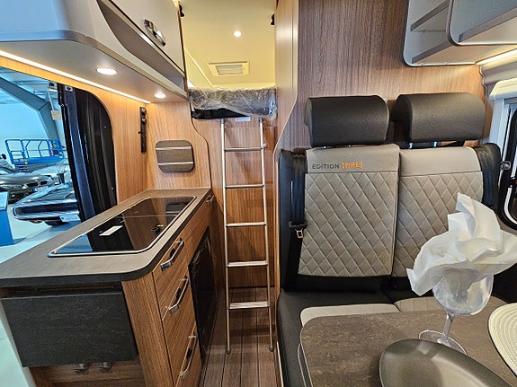 Weinsberg CaraBus Outlaw Edition  Fire 630MEG 2026  /Truma 6DE /Autonom körning 2 14 of 25