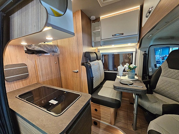 Weinsberg CaraBus Outlaw Edition  Fire 630MEG 2026  /Truma 6DE /Autonom körning 2 10 of 25