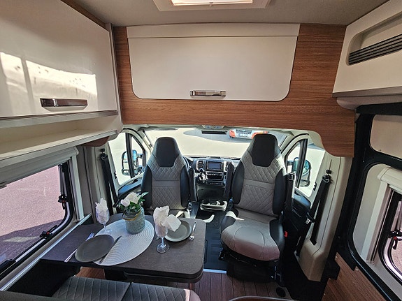 Weinsberg CaraBus Outlaw Edition  Fire 630MEG 2026  /Truma 6DE /Autonom körning 2 12 of 25