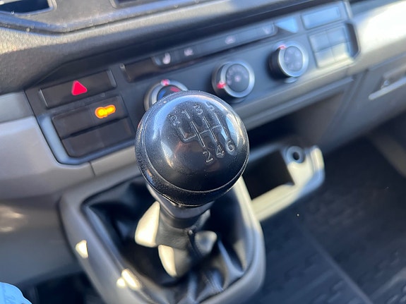 Volkswagen Crafter 15 of 18