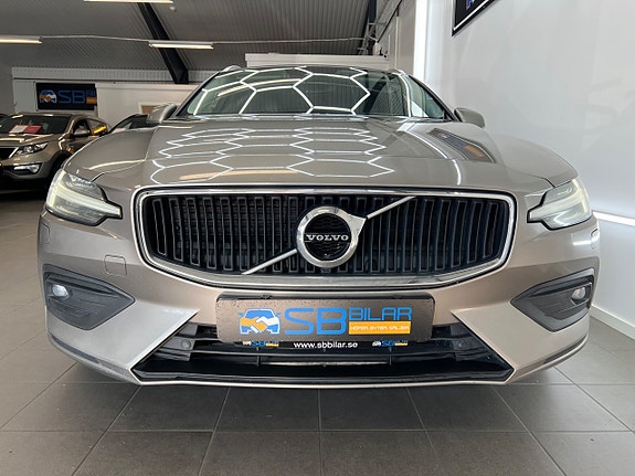 Volvo V60 8 of 30
