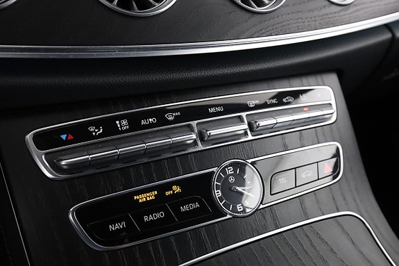 Mercedes-Benz E300 27 of 30