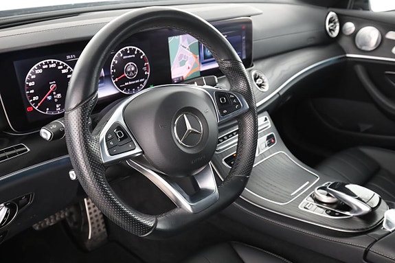 Mercedes-Benz E300 12 of 30