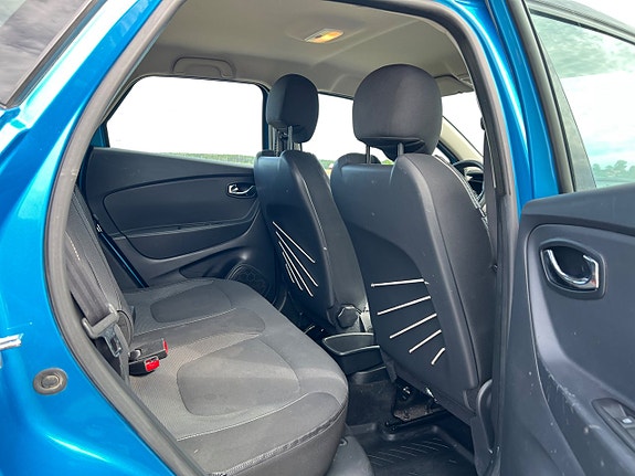 Renault Captur 11 of 13