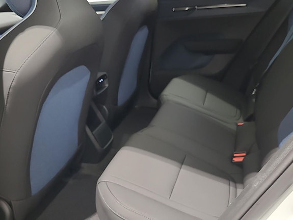Volvo EX30 6 of 15