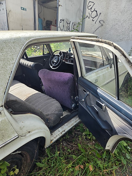Mercedes-Benz 280 SE 5 of 5