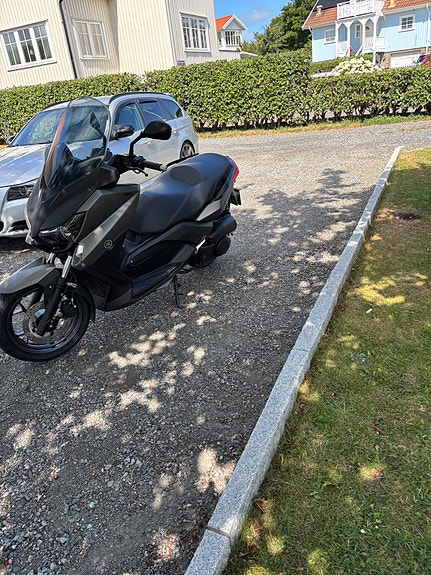 Yamaha YAMAHA X-MAX 250 ABS 4 of 5