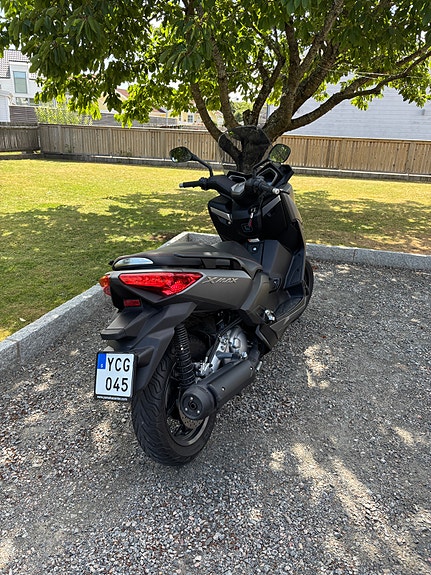 Yamaha YAMAHA X-MAX 250 ABS 3 of 5