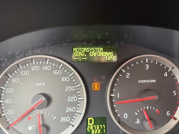 Volvo V50 5 of 5