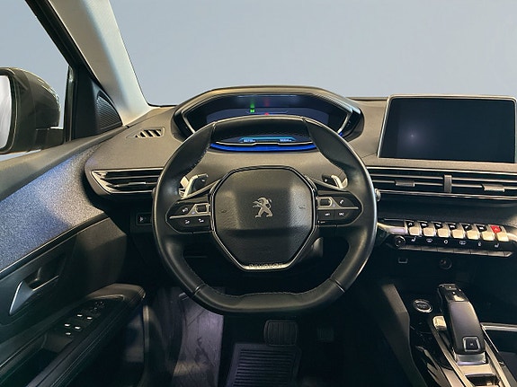 Peugeot 5008 9 of 18