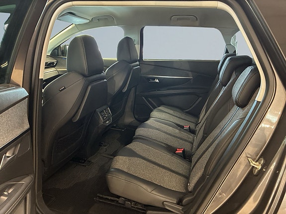 Peugeot 5008 13 of 18