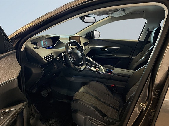 Peugeot 5008 7 of 18