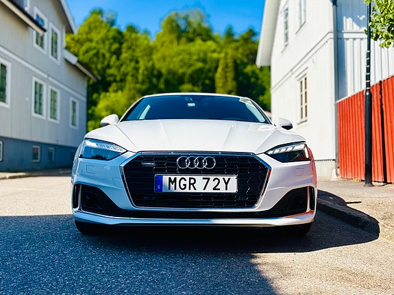 Audi A5 3 of 9