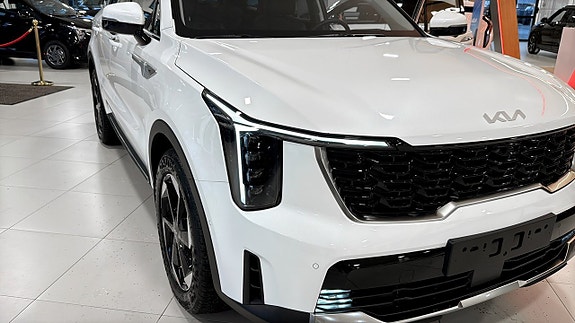 Kia Sorento 16 of 16
