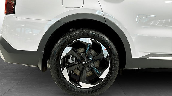 Kia Sorento 9 of 16