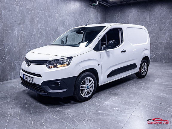 Toyota Proace City 3 of 5