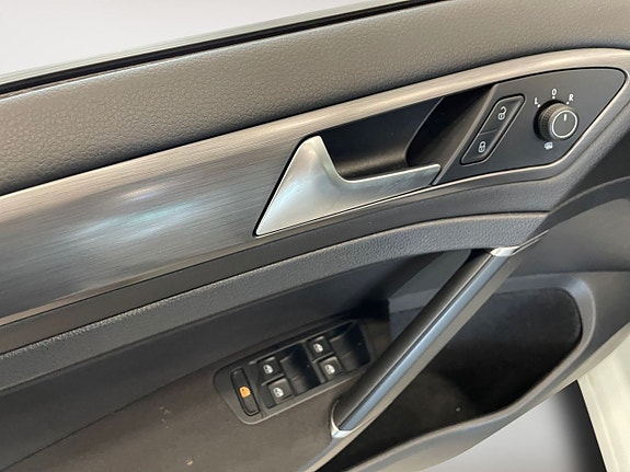 Volkswagen Golf I 18 of 23