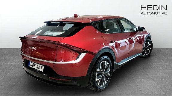 Kia EV6 2 of 5