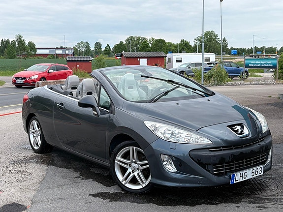 Peugeot 308 4 of 5