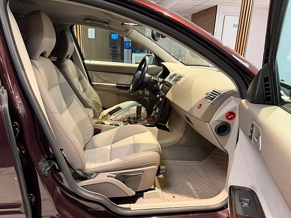 Volvo V50 17 of 22