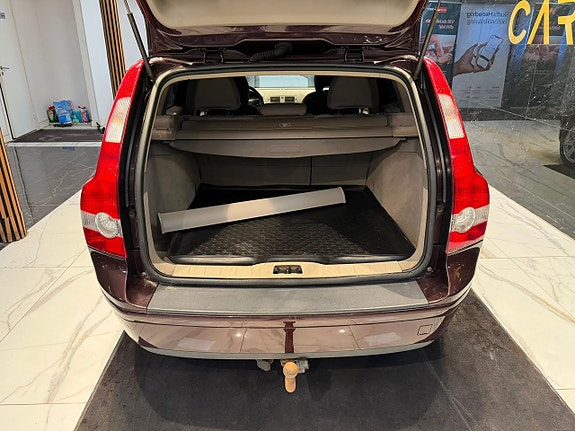Volvo V50 5 of 5