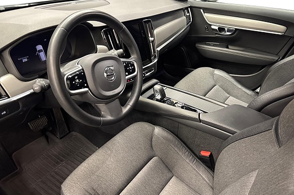 Volvo V90 Cross Country 8 of 20
