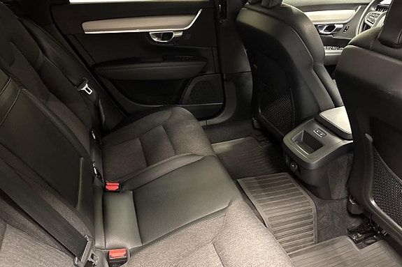 Volvo V90 Cross Country 11 of 20