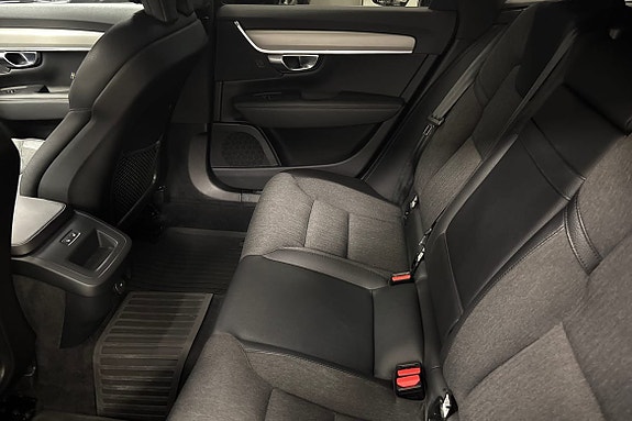 Volvo V90 Cross Country 12 of 20