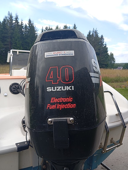MV Marin + Suzuki fyrtakts 40h motor 6 of 6