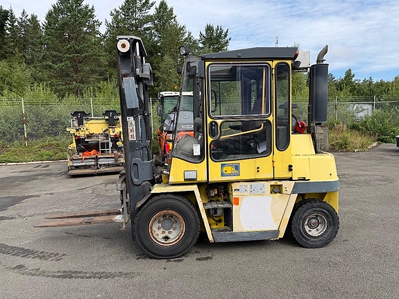 Gaffeltruck Kalmar DCD 45-5H 2 of 5