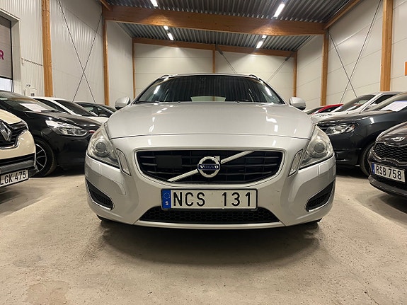Volvo V60 7 of 12