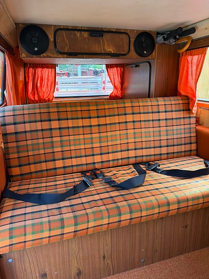 Volkswagen T2 8 of 20