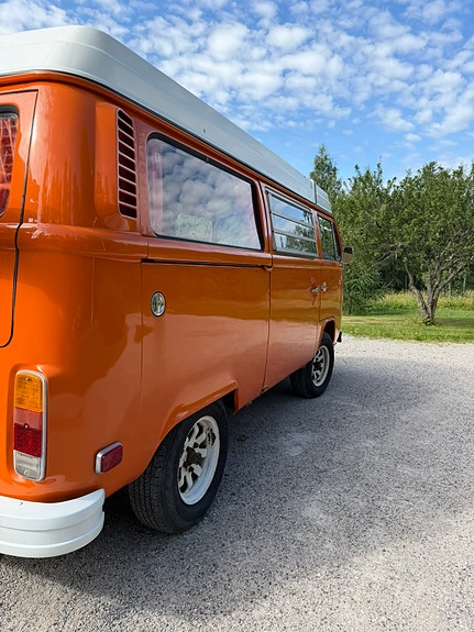 Volkswagen T2 12 of 20