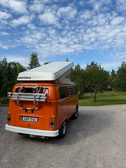 Volkswagen T2 2 of 5