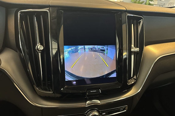 Volvo XC60 17 of 23