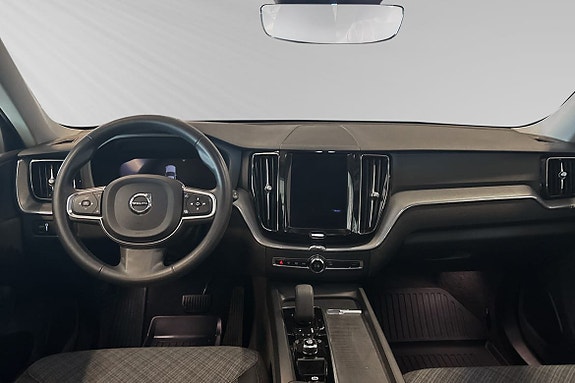 Volvo XC60 9 of 23