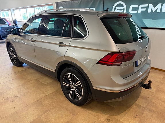 Volkswagen Tiguan 5 of 5