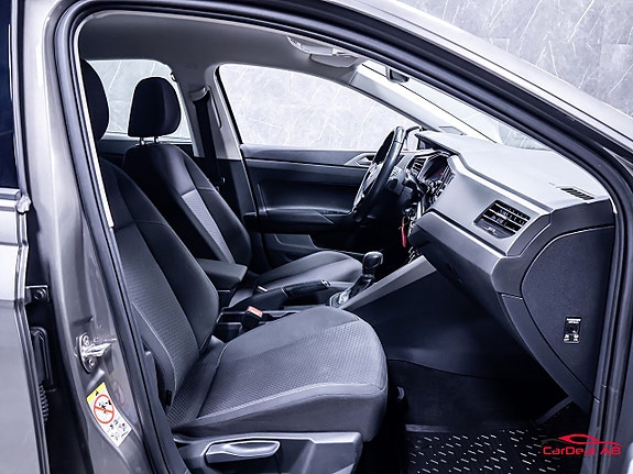 Volkswagen Polo 15 of 25