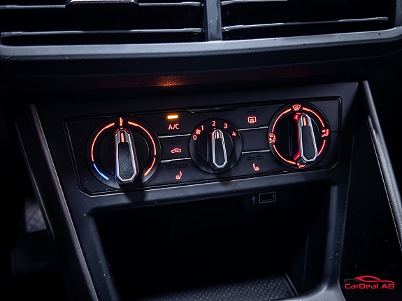 Volkswagen Polo 23 of 25