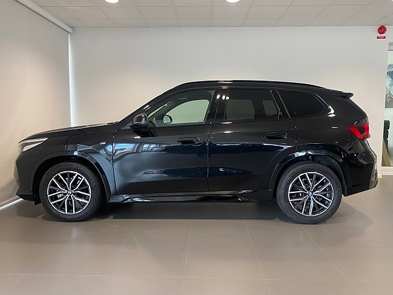 BMW X1 2 of 5