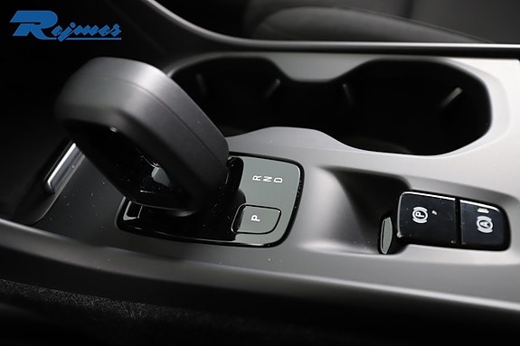 Volvo XC40 27 of 27