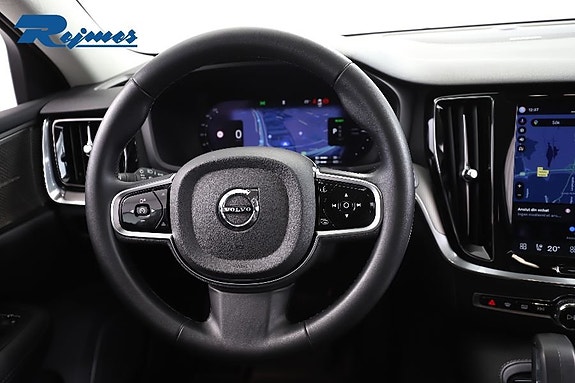 Volvo V60 4 of 27