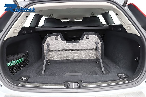 Volvo V60 25 of 27
