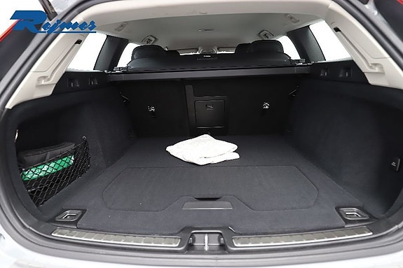 Volvo V60 23 of 27