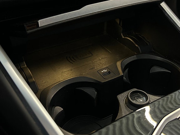 BMW 320d 26 of 30