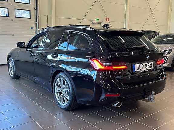 BMW 320d 5 of 30