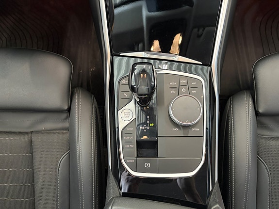 BMW 320d 12 of 23