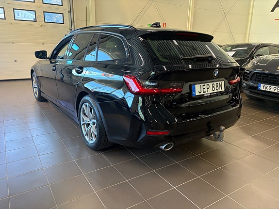 BMW 320d 8 of 23