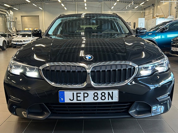 BMW 320d 10 of 30