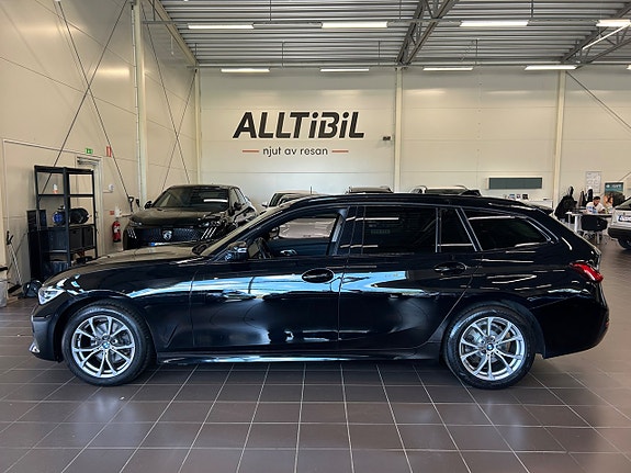 BMW 320d 4 of 30